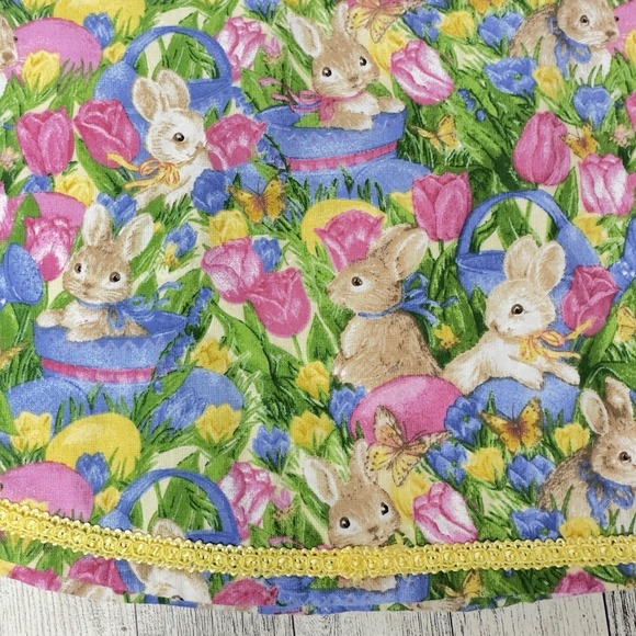 Easter Bunnies And Tulips Oval Placemats Set Of 4 Vintage Bright Colorful - Picture 2 of 5